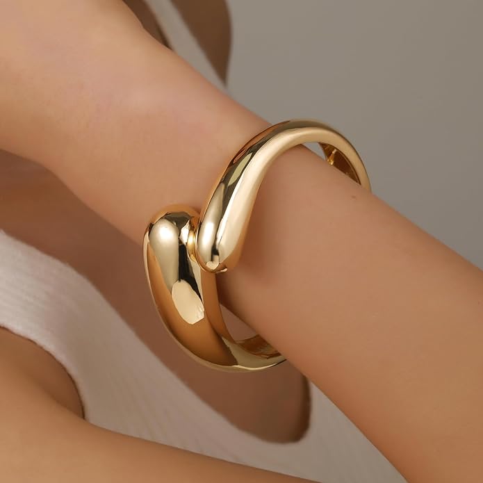 jokcde Chunky Gold/Silver Gold Cuff Bangle Bracelets for Women Trendy Hinged Cuff Open Wide Chunky Gold Bracelet Minimalist Bangle Jewelry Gift