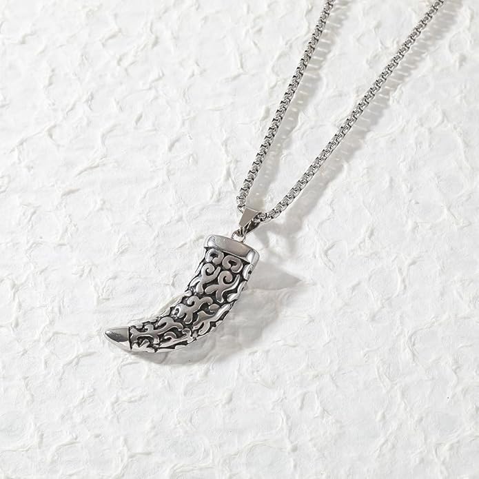 Stainless steel horn-shaped pendant necklace