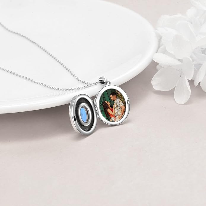 TIGER RIDER Sterling Silver Photo Locket Necklace That Holds Pictures Oval Shaped Photo Jewelry for Mother Daughter Wife