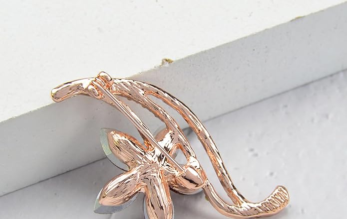 coadipress Flower Brooch for Women Girls Crystal Rhinestone Flower Floral Lapel Pin Elegant Clothing Accessory Wedding Gift Fashion Jewelry Gift