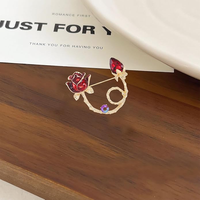 QLUYCKW Rose Flower Brooch Pin for Women Fashion Dainty Gold Plated 3D Red Roses Floral Crystal Brooch Pin Birthday Dress Suit Accessories Jewelry