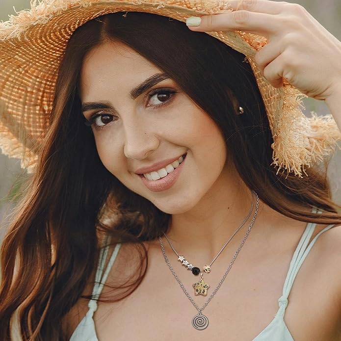 Multilayer Y2k Star Necklace Fairy Grunge Bracelets Set Handmade Fairycore Grunge Jewelry Gothic Swirl Star Necklace Punk Rock Roll Music Guitar Grunge Accessories for Women Men