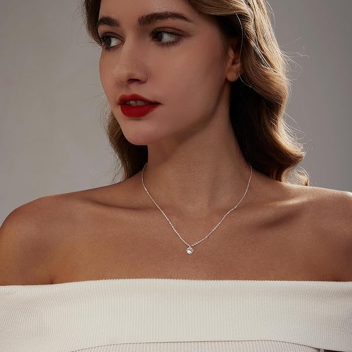 Zeffy Diamond Necklaces for Women, Dainty Gold Necklace 18k Gold Plated Layered Necklaces Simple Gold CZ Diamond Pendant Necklaces for Women Trendy Jewelry Gifts for Girls