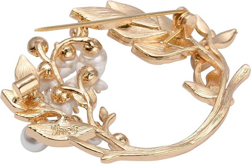 SHE'S FREE STYLE JUST FOR YOU Handmade Gardenia Brooches and Pins For Women, Enamel Flower Brooch Green Leaves Pins Hand Dripping Oil Jewelry Brooch Pins Fashion Garland Safety Pins