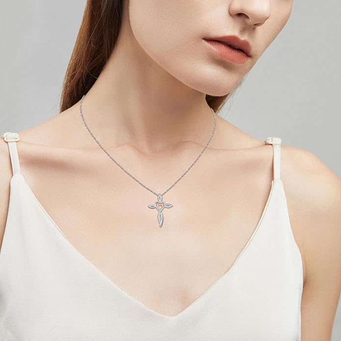 Mother's Day Necklace Gifts 925 Sterling Silver Mom/Wife/Grandma/Nana/Family I Love You Mom Necklace for Women Jewelry Birthday Gifts for Couple