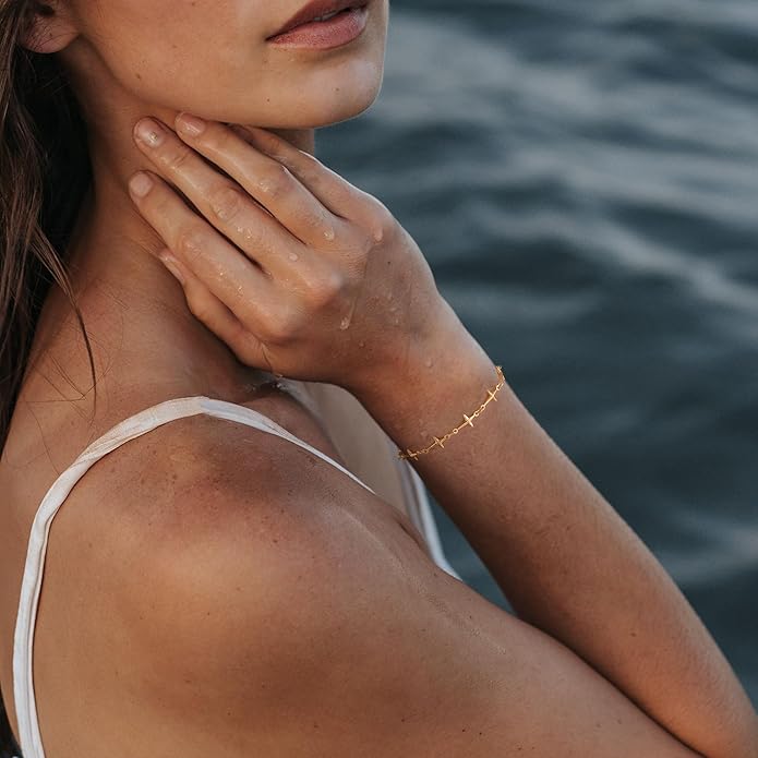 MTMY Gold Chain Bracelet for Women 14K Gold Plated Dainty Bracelets with Adjustable Chain Cute Bracelet Gold Trendy Jewelry