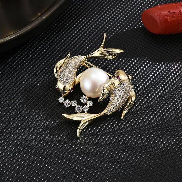 Animal Brooch for Women Rhinestone Brooch Pin 18k Gold Plated Animal Lapel Pin Fashion Jewelry Gift for Mom Wife