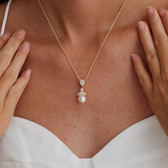 Pearl Necklace for Women Trendy,14k Gold Plated Necklace Dainty Wedding Necklace Small Cute Choker Necklace Beaded Lariat Drop Necklace Vintage Waterproof Jewelry for Women Gold Jewelry Fashion Gifts