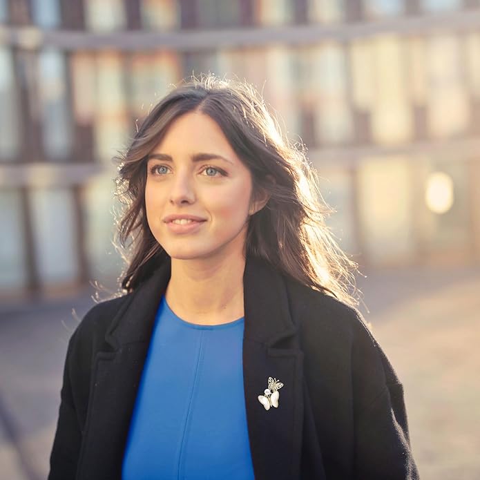 Animal Brooch Insect Bird Brooches Pearl Rhinestone Crystal Brooch 18k Gold-Plated Lapel Pins Jewelry Gifts Birthday Gifts for Women Men