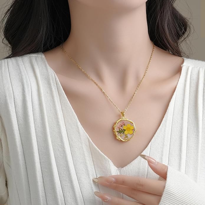 Birth Flower Necklaces for Women,1-12 Month Real Pressed Flower Necklace,Boho-Style Personalized Jewelry, Handmade Floral Pendant,Thoughtful Gift for Christmas,Birthday|18"