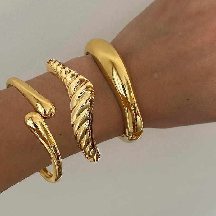Rainhonor Chunky Gold Bangles Bracelets for Women Gold Cuff Bracelet Set Waterproof Non Tarnish Stack Bracelet for Women Gifts