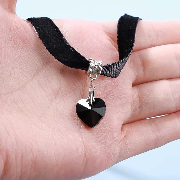 Fesciory Black Necklaces for Women, Adjustable Layered Velvet Leather Lace Collar Necklace, Goth Jewelry Gifts.