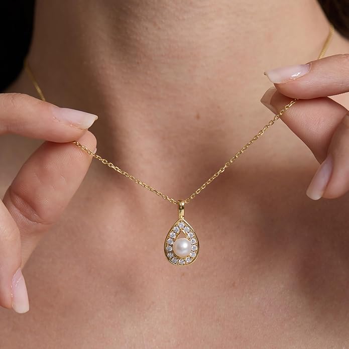 StiloVero Pearl Pendant Necklace for Women, Freshwater Cultured Single Pearl Necklace with Moissanite Accents, Dainty Gold Necklace for Women, 18K Gold Plated Sterling Silver, Pearl Jewelry Gift for Her Anniversary Birthday
