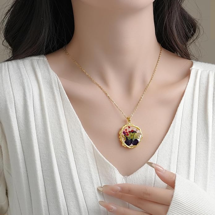 Birth Flower Necklaces for Women,1-12 Month Real Pressed Flower Necklace,Boho-Style Personalized Jewelry, Handmade Floral Pendant,Thoughtful Gift for Christmas,Birthday|18"