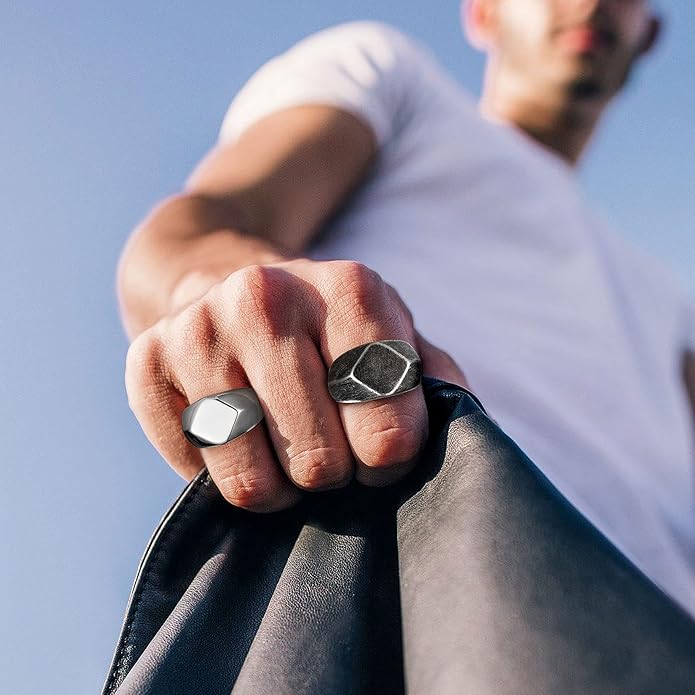 Bestyle Stainless Steel Signet Ring for Men Women in Gold/Black/Silver/Vintage Gray Tone, Chunky Thick Heavy Dome Band Ring Cool Finger Ring, Gift for Dad Husband, Size 7-14 Customizable