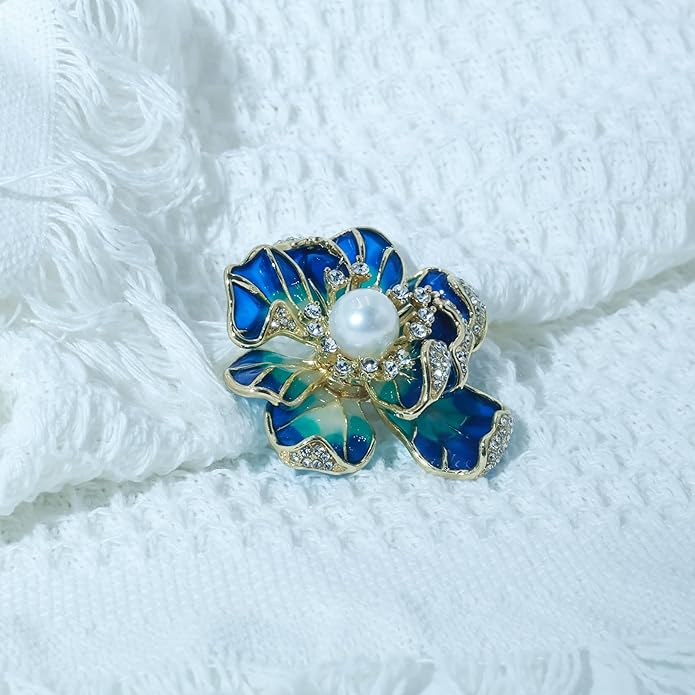 Vintage Botanical Flower Brooch for Women - An elegant crystal - inlaid metal pin accessory suitable for dresses, jackets, and scarves