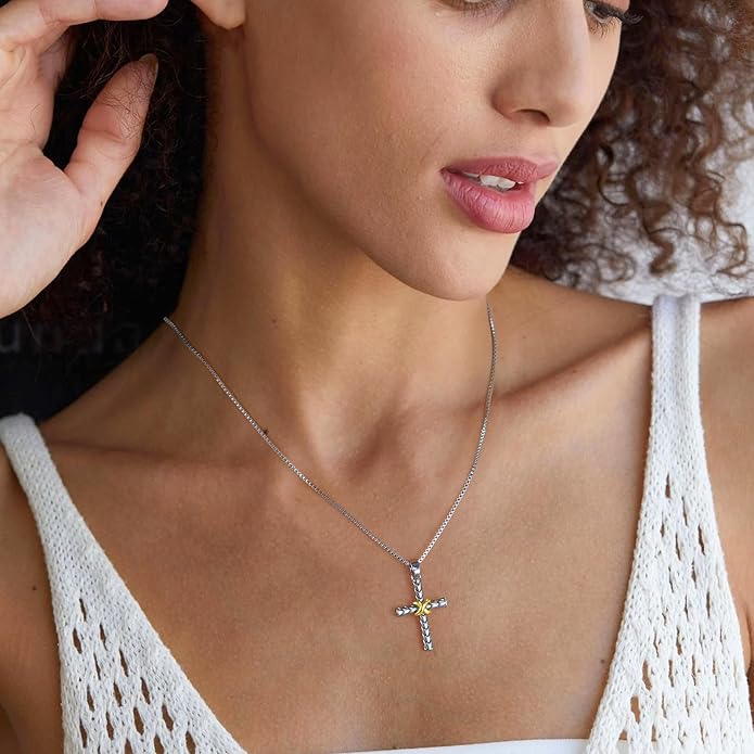 Mytys Coin Pendant Necklace for Women 18K Gold and Silver Intertwined Crossover Pendant Two Tone Necklaces Christmas Jewelry Gift
