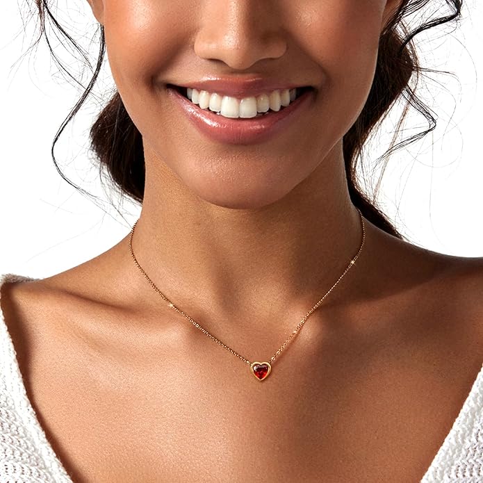 Zeffy Dainty Gold Heart Necklace for Women Trendy 14K Gold/Silver Plate Cute Heart Pendant Choker Necklaces Gold Love Heart Chain Necklace for Women Dainty Gold Jewelry Gifts for Women