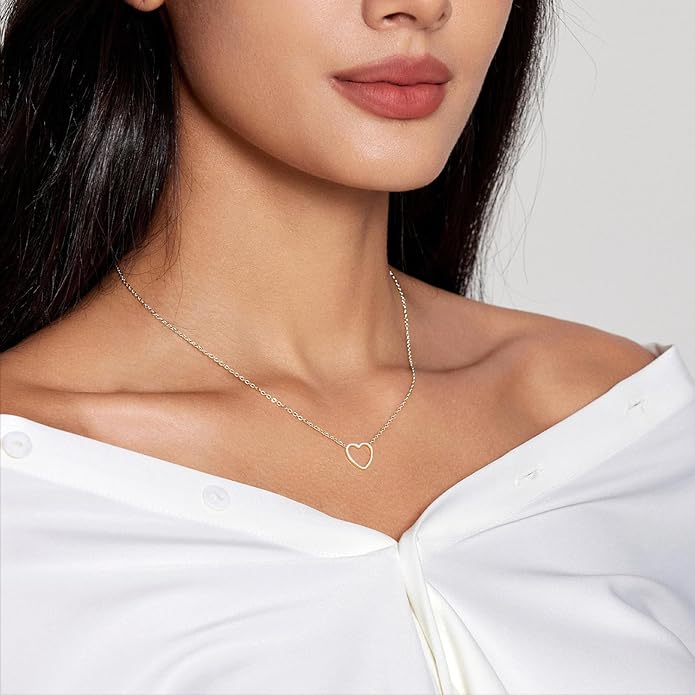 Zeffy Cute Heart Necklace 18k Gold/Silver Plated Tiny Heart Pendant Choker Necklaces Gold Love Heart Chain Necklace for Women Dainty Gold Jewelry Valentines Day Gifts for Women Girls Teen Girls