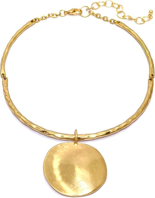 Pendant Necklaces for Women, Sculptural Circle Necklace with Pendant, Link Collar Design, Fashion Jewelry Statement Piece