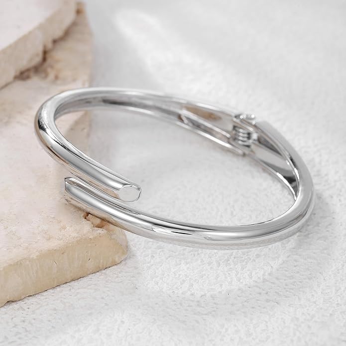 jokcde Chunky Gold/Silver Gold Cuff Bangle Bracelets for Women Trendy Hinged Cuff Open Wide Chunky Gold Bracelet Minimalist Bangle Jewelry Gift