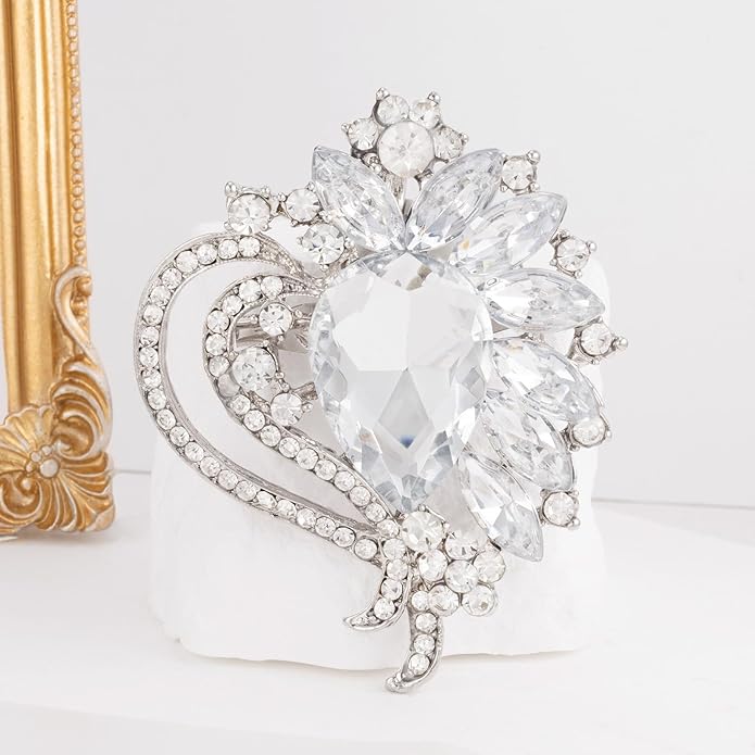 LAXPICOL Vintage Austrian Crystal Elegant Heart Flower Brooch Pin For Women Wedding Broach Pin