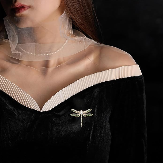 18K Gold Brooch Rhinestone Animal Brooch Pin Elegant Lapel Pin Wedding Jewelry Christmas Gift Dress Accessories for Women