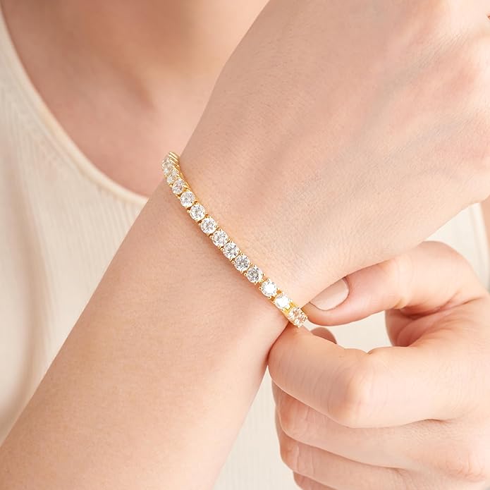 Amazon Essentials Plated Sterling Silver Round Cut Cubic Zirconia Tennis Bracelet