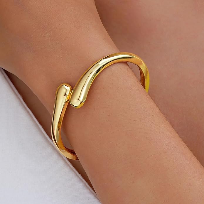 jokcde Chunky Gold/Silver Gold Cuff Bangle Bracelets for Women Trendy Hinged Cuff Open Wide Chunky Gold Bracelet Minimalist Bangle Jewelry Gift