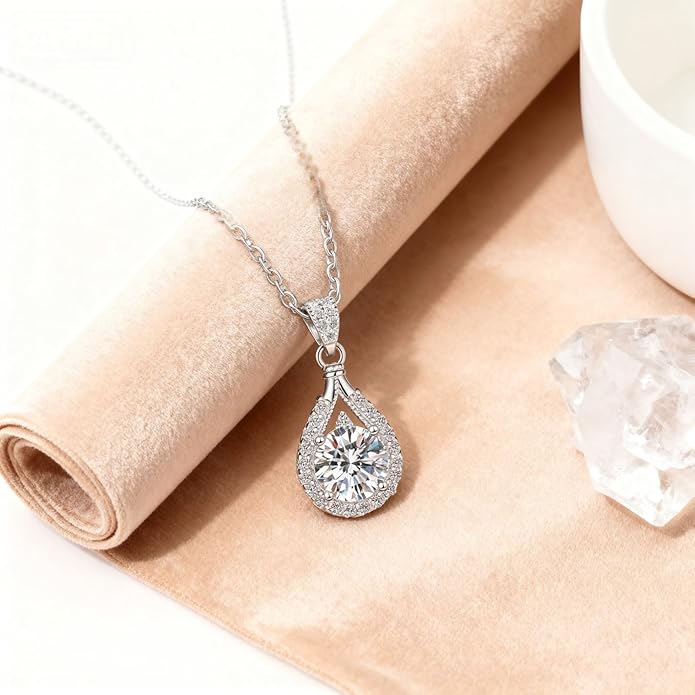 Moissanite Pendant Necklace for Women, 925 Sterling Silver Jewelry Gift Idea for Wife Girlfriend Mom Daughter Best Friend on Valentine‘s Day, Anniversary, Birthday, Christmas, Wedding