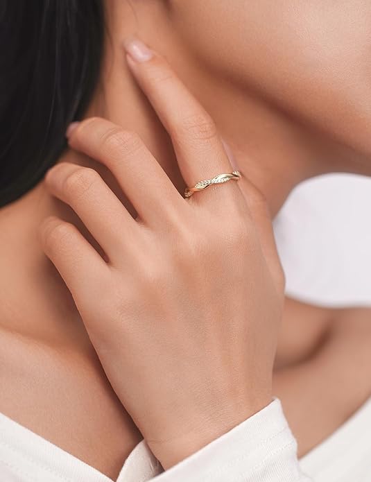 IMOLOVE Moissanite Wedding Band Wedding Rings for Women Twisted Rings 925 Sterling Silver Rings with 18K White Gold Plated Eternity Stackable Engagement Ring Anniversary Band Size 4-11
