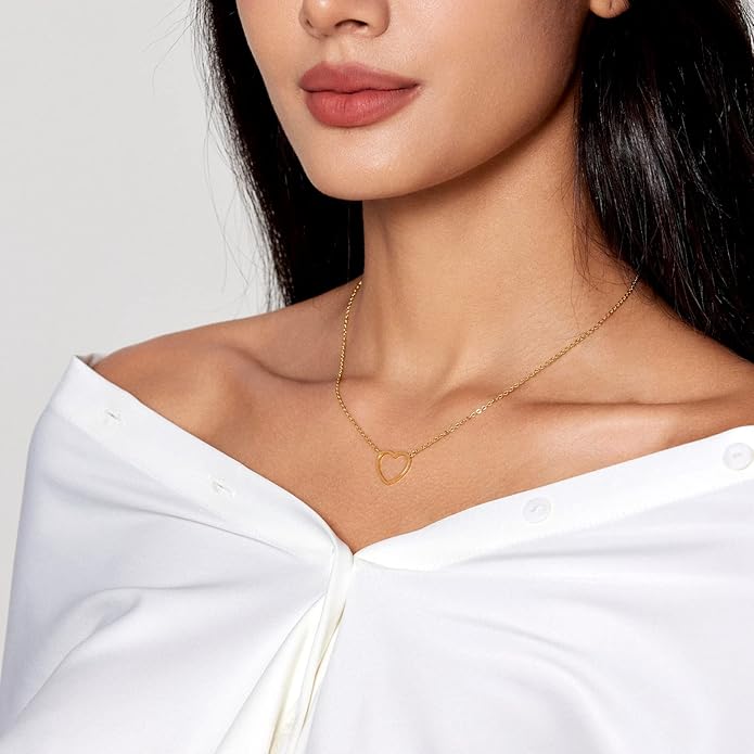 Cute Heart Necklace Dainty 18k Gold Plated Tiny Heart Pendant Choker Necklaces Small Gold Love Open Heart Chain Necklace for Women Simple Gold Necklace for Women Trendy Jewelry