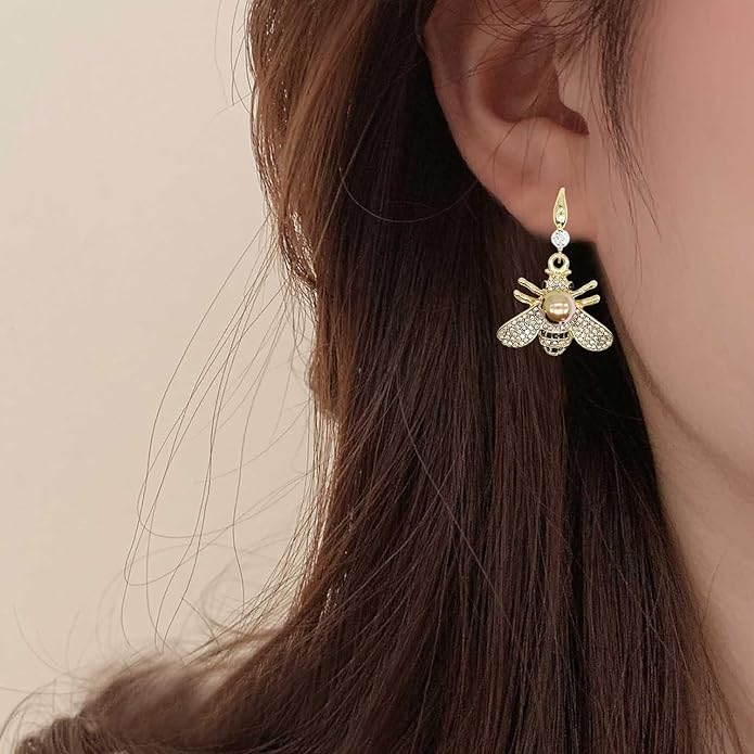 Honey Bee Brooches Crystal Insect Themed Bee Brooch Animal Fashion Shell Pearl Brooch Pin Gold Tone