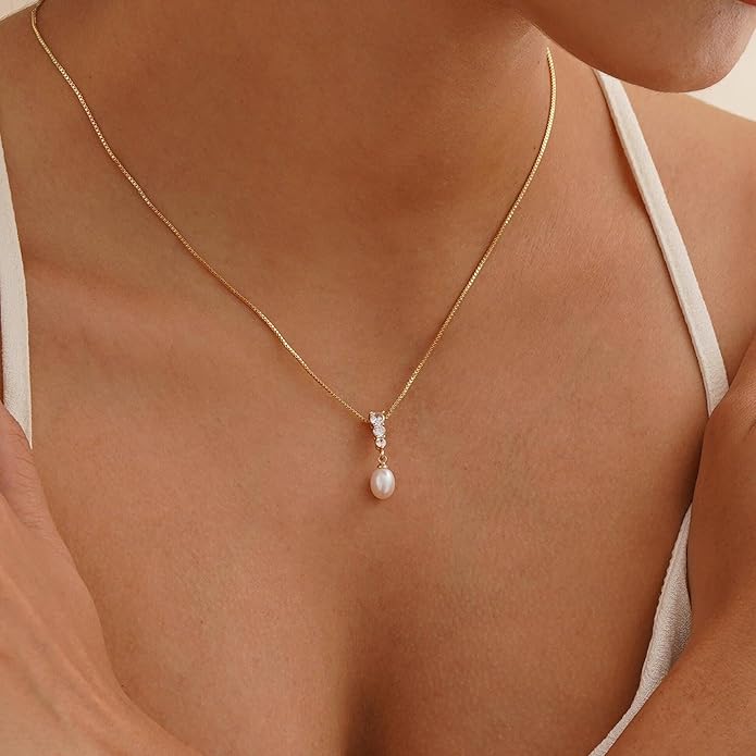 Pearl Necklaces for Women Trendy,14k Gold Plated Pearl Pendant Necklace Dainty Wedding Necklace Small Cute Gold Choker Necklace for Women Non Tarnish Gold Prom Jewelry Fashion Bridesmaids Gifts