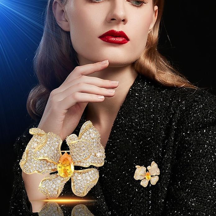 Animal Brooch for Women Girls 18k Gold Plated Animal Brooch Pin Rhinestone Animal Brooch Lapel Pin Jewelry Thanksgiving Day Birthday Wedding Gifts for Mom Wife