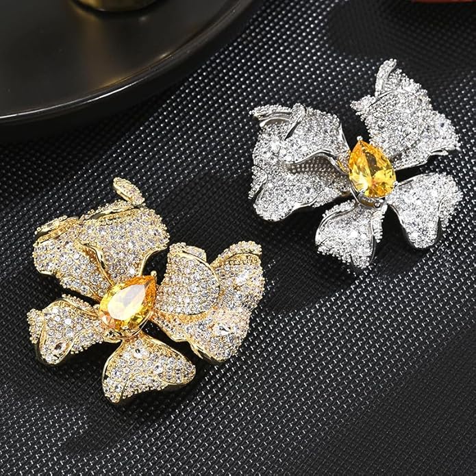 Animal Brooch for Women Girls 18k Gold Plated Animal Brooch Pin Rhinestone Animal Brooch Lapel Pin Jewelry Thanksgiving Day Birthday Wedding Gifts for Mom Wife