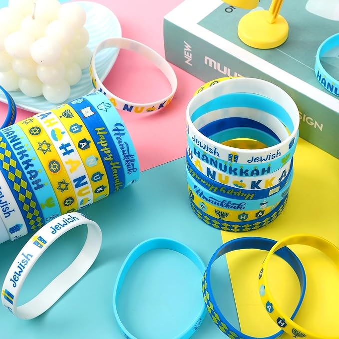JUNEBRUSHS 64pcs Hanukkah Party Favors Silicone Bracelets Rubber Canukkah Rubber Wristbands for Hanukkah Party Gift Fillers Decorations Supplies(8 Designs)
