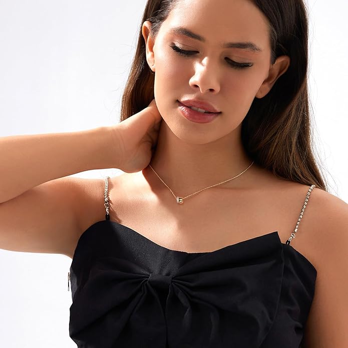 Zeffy Diamond Necklaces for Women, Dainty Gold Necklace 18k Gold Plated Layered Necklaces Simple Gold CZ Diamond Pendant Necklaces for Women Trendy Jewelry Gifts for Girls