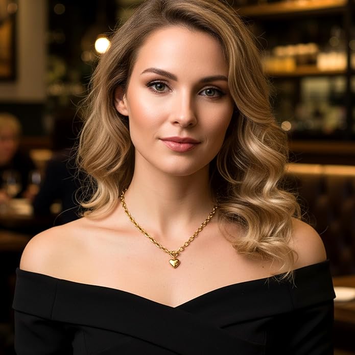 Heart Necklaces for Women Gold, Chunky Heart Necklace with Toggle Clasp Large Vintage Necklace Chunks Chain for Women Trendy Jewelry Christmas Gifts