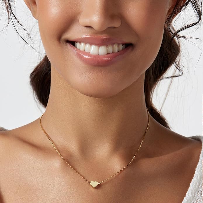 Cute Heart Necklace Dainty 18k Gold Plated Tiny Heart Pendant Choker Necklaces Small Gold Love Open Heart Chain Necklace for Women Simple Gold Necklace for Women Trendy Jewelry