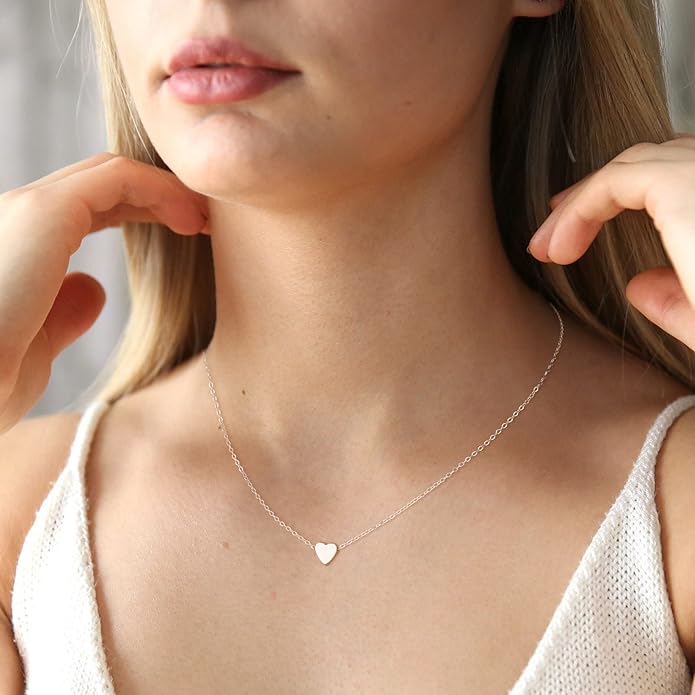 Foxgirl Gold Heart Necklaces for Women 14k Gold Plated Pendant Necklace Simple Cute Necklaces for Women Dainty Layered Choker Necklaces for Women Gold Jewelry for Teen Girls