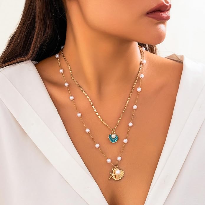 Gold Starfish Necklace for Women Beach Jewelry Accessories Sea Shell Beach Necklace Layered Starfish Pendant Beachy Ocean Necklaces Boho Cowrie Seashell Summer Necklaces Jewelry Gifts Trendy Stuff