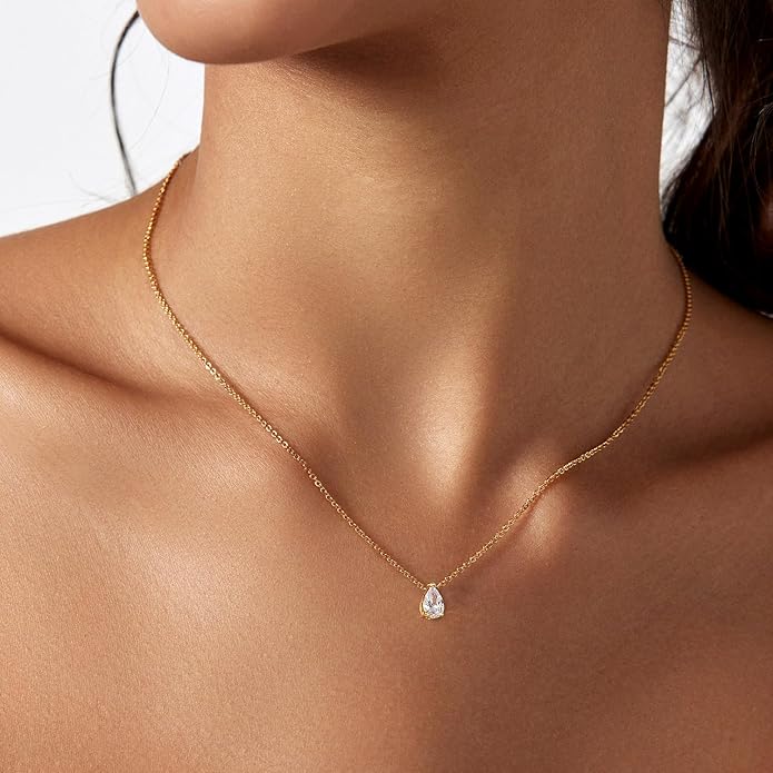 Zeffy Diamond Necklaces for Women, Dainty Gold Necklace 18k Gold Plated Layered Necklaces Simple Gold CZ Diamond Pendant Necklaces for Women Trendy Jewelry Gifts for Girls