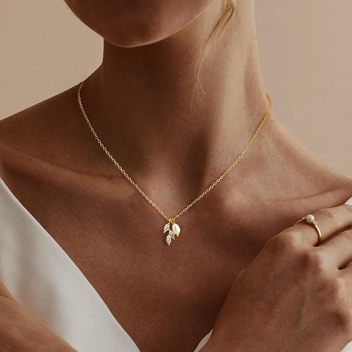 Pearl Necklace for Women Trendy,14k Gold Plated Necklace Dainty Wedding Necklace Small Cute Choker Necklace Beaded Lariat Drop Necklace Vintage Waterproof Jewelry for Women Gold Jewelry Fashion Gifts