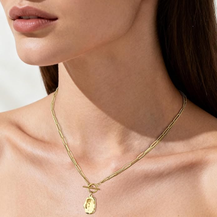 Chunky Gold Necklace for Women, 18K Waterproof Heart Necklace Statement Necklace Gold Charm Necklace Chunky Jewelry Paperclip Chain Choker Gift for Women
