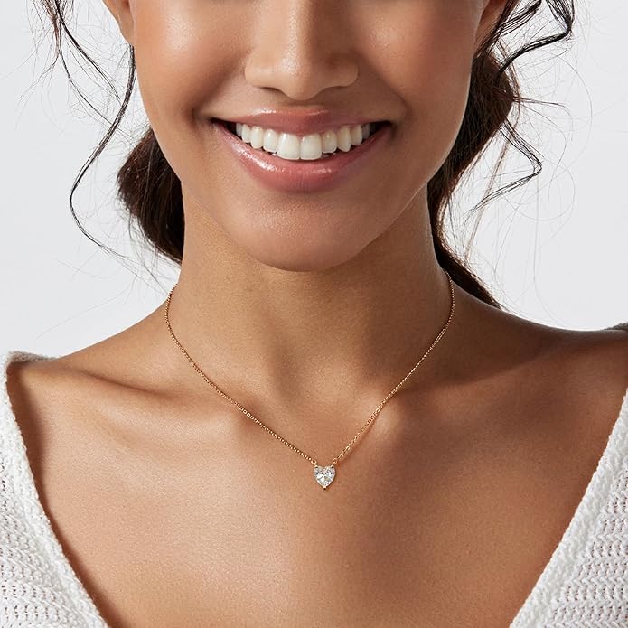 Zeffy Cute Heart Necklace 18k Gold/Silver Plated Tiny Heart Pendant Choker Necklaces Gold Love Heart Chain Necklace for Women Dainty Gold Jewelry Valentines Day Gifts for Women Girls Teen Girls