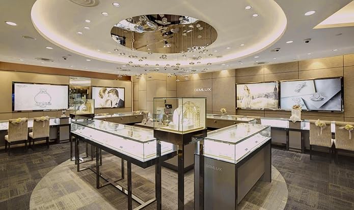 14K Gold Dynamic Dragonfly Brooch with Moissanite Wing Design, A Day-to-Night Transition Accessory, Suitable for Office and Dinner Parties