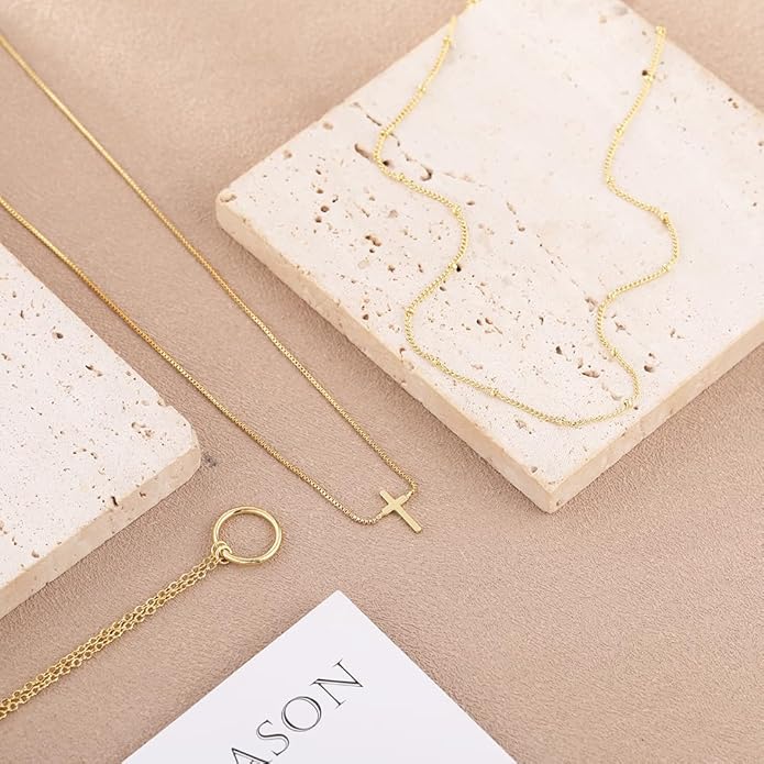 VIROMY Gold Cross Necklace for Women - Dainty Diamond Cross Pendant Necklaces Non Tarnish Waterproof Necklace Simple Choker Minimalist Jewelry