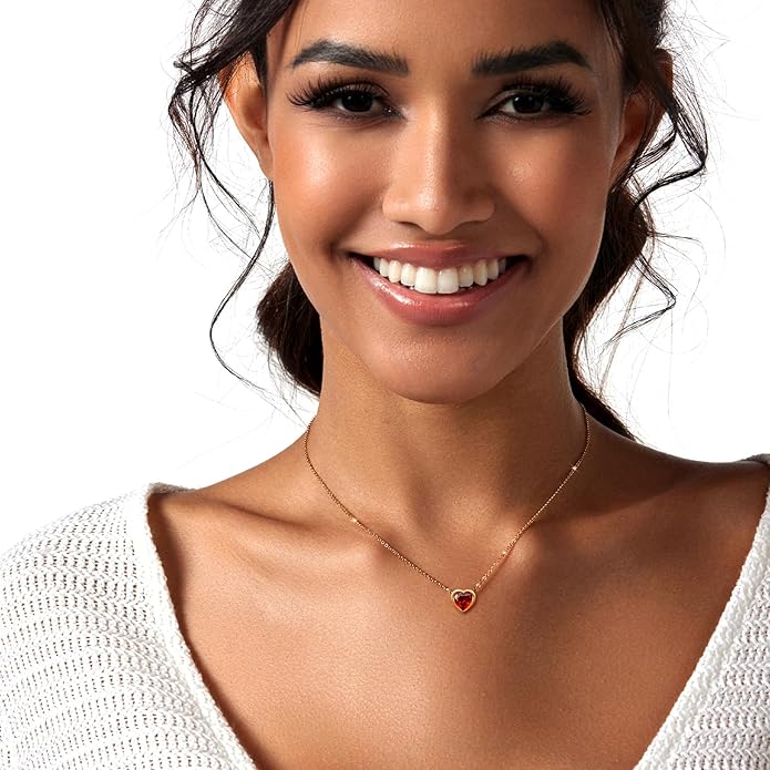 Zeffy Dainty Gold Heart Necklace for Women Trendy 14K Gold/Silver Plate Cute Heart Pendant Choker Necklaces Gold Love Heart Chain Necklace for Women Dainty Gold Jewelry Gifts for Women