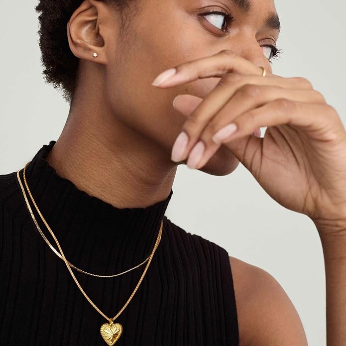 Gold Flower Pendant Necklace Dainty Floral Choker 14K Plated Shining Cute Heart Necklace for Women